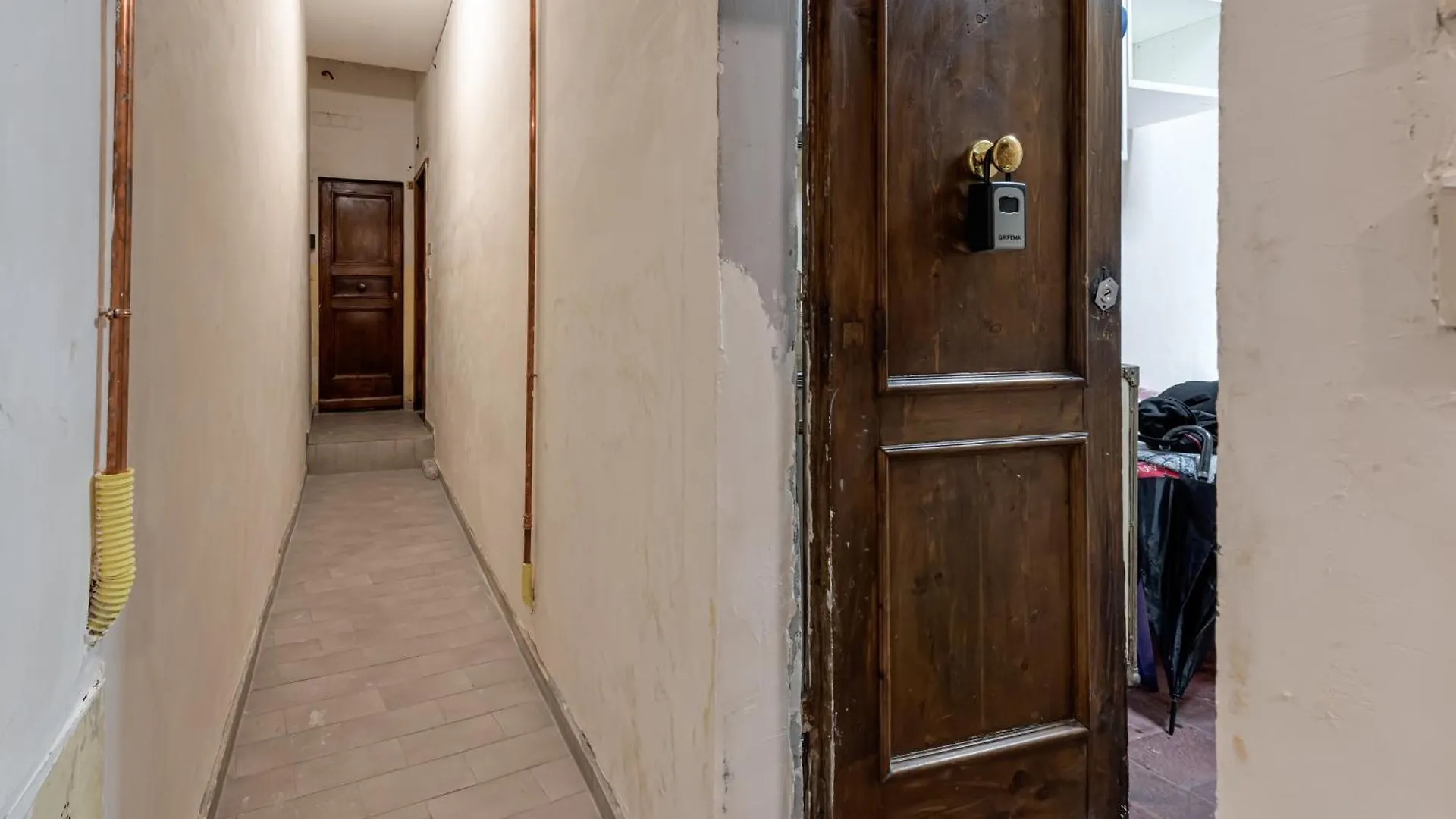 Studio In The Heart Of Florence Italy