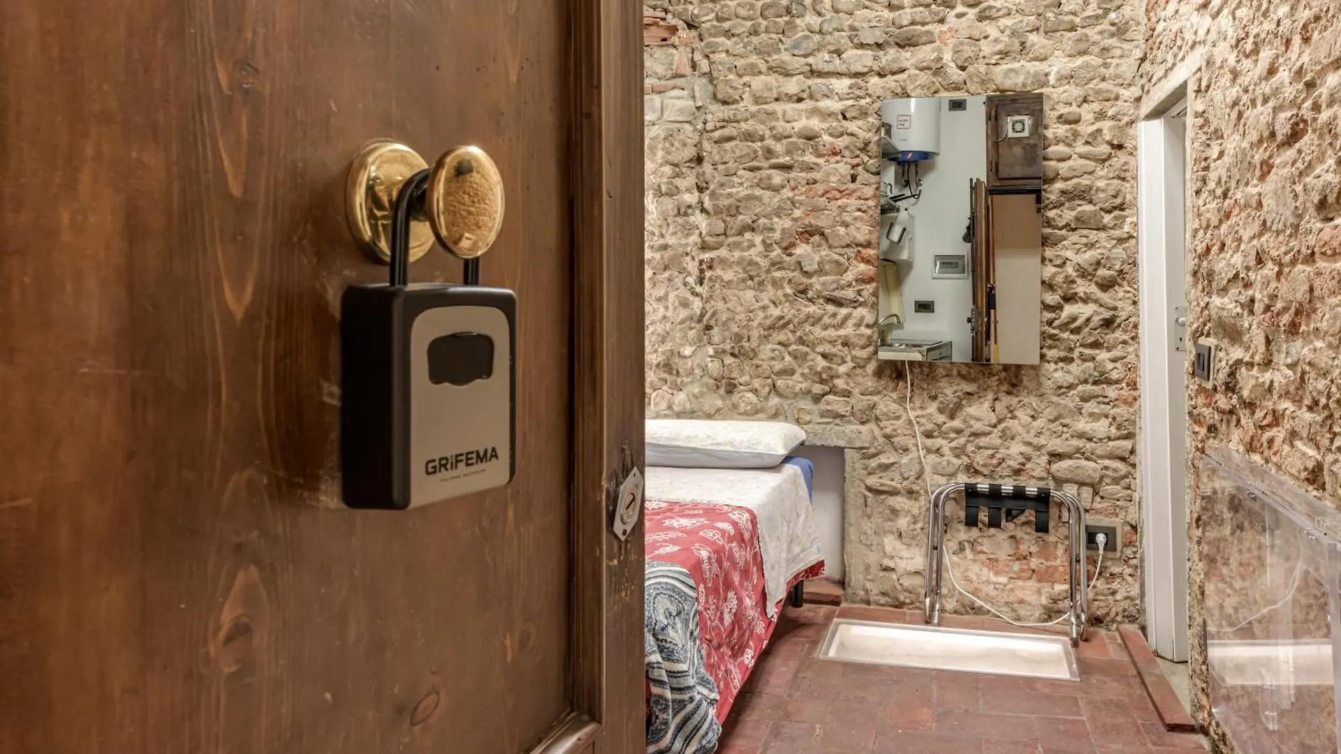 Apartment Studio In The Heart Of Florence